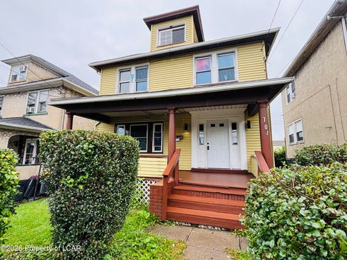 703 Moosic St, Scranton, PA, 18505-2011 | Card Image