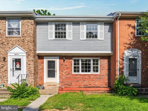 16 Sydnor St, Hamilton, VA, 20158-9064 | Card Image