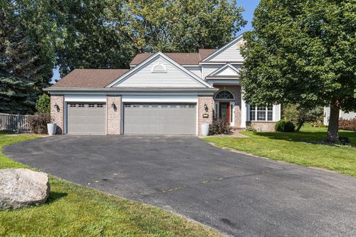 1042 Earley Lake Pl, Burnsville, MN, 55306-6204 | Card Image