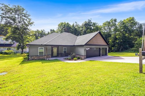1 Halvergate Ln, Bella Vista, AR, 72715-7007 | Card Image