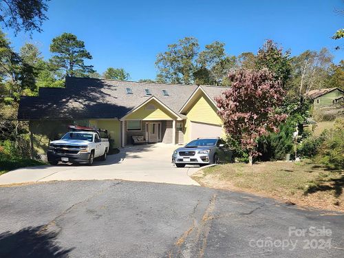 49 Hillcreek Drive, Asheville, NC, 28804 | Card Image