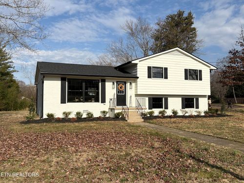 7415 Bennington Dr, Knoxville, TN, 37909-2440 | Card Image
