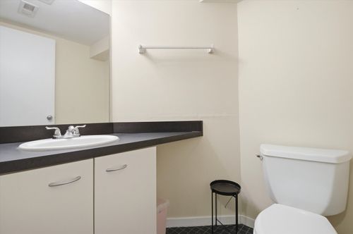 apt-114-6337 Roosevelt Rd, Berwyn, IL, 60402-1173 | Card Image