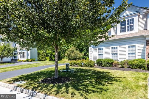 684 Churchill Rd, CHESTER SPRINGS, PA, 19425-3806 | Card Image