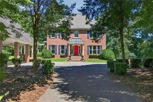6035 Kempsford Ct, Kernersville, NC, 27284-6611 | Card Image