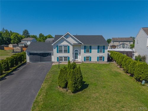 5022 Dongara Ln, Clay, NY, 13041-8658 | Card Image