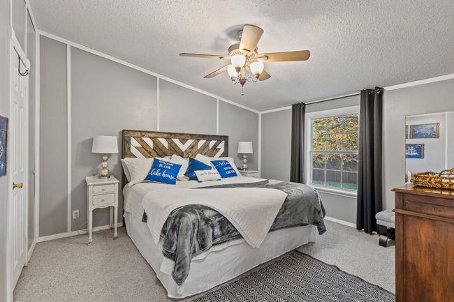 216 Mill Creek Meadow Rd, House other with 3 bedrooms, 2 bathrooms and null parking in Pottsboro TX | Image 27