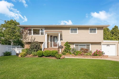 1777 Roberta Ln, Merrick, NY, 11566-2816 | Card Image
