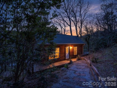 365 Seton Rd, Lake Lure, NC, 28746-6325 | Card Image