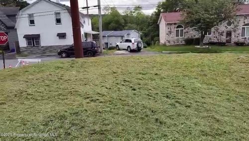 2211 Ash St, Scranton, PA, 18510-1504 | Card Image