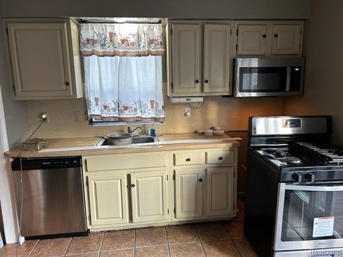 498 Bird Ave, Birmingham, MI, 48009-2010 | Card Image