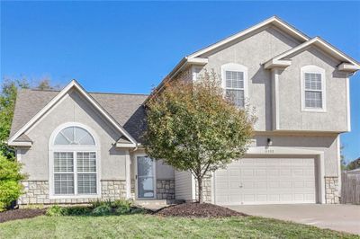 11502 E 207th Circle, House other with 3 bedrooms, 2 bathrooms and null parking in Peculiar MO | Image 1