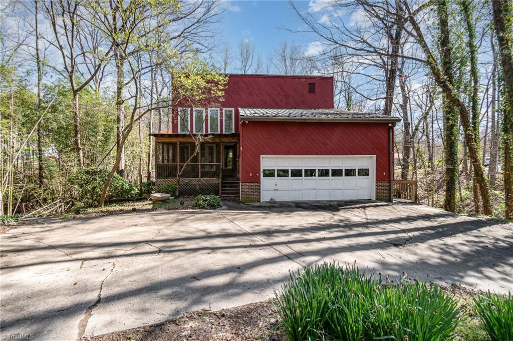 Pine Valley Rd, High Point, NC 27265
