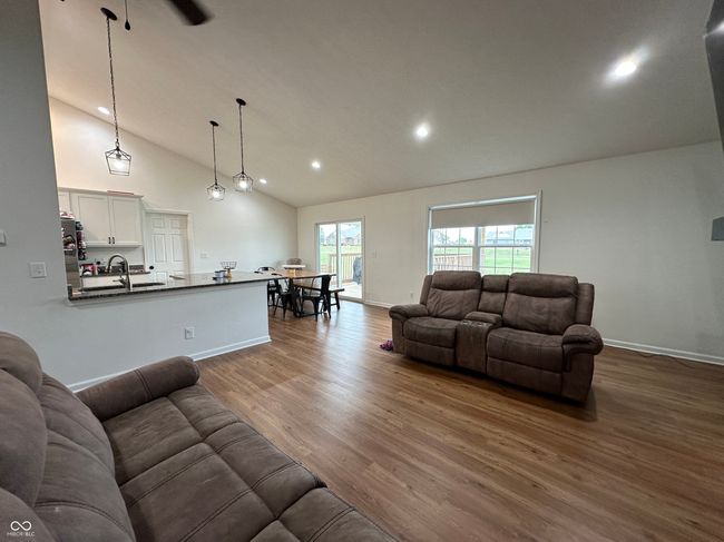 407 E Maple St, House other with 4 bedrooms, 2 bathrooms and null parking in Bainbridge IN | Image 12