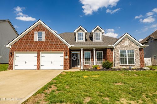 908 Brookwood Ln, Maryville, TN, 37801-0707 | Card Image