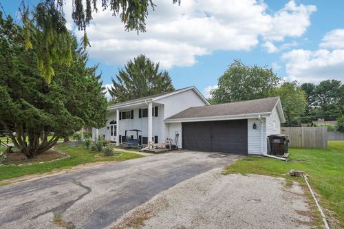 5217 Willowview Road, Caledonia, WI, 53402 | Card Image