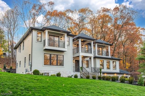 24 Cliffside Dr, Livingston, NJ, 07039-1207 | Card Image