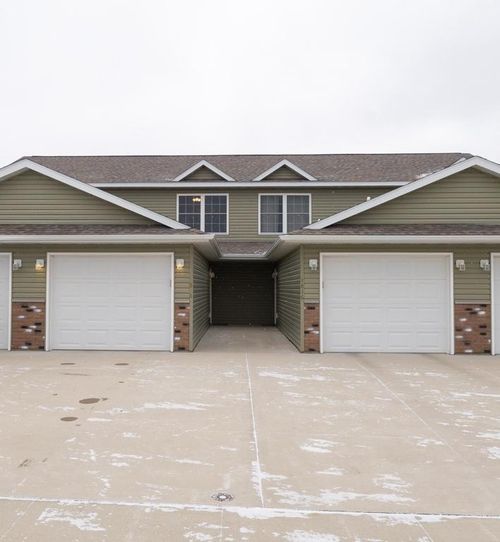 1818 Daniel Lane Ne, Stewartville, MN, 55976 | Card Image