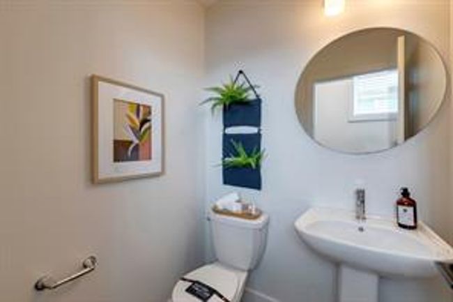 19617 45 St Se, Home with 3 bedrooms, 2 bathrooms and 1 parking in Calgary AB | Image 7
