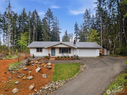 13221 91st Avenue Ct Nw, Gig Harbor, WA, 98329-8612 | Card Image