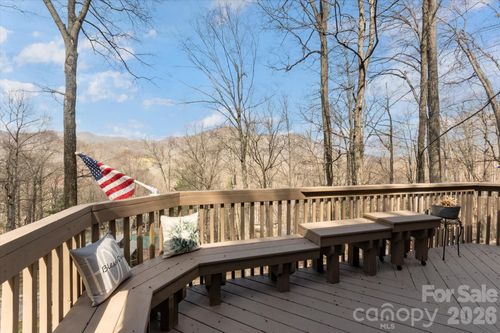 46 Hummingbird Dr, Maggie Valley, NC, 28751-8401 | Card Image