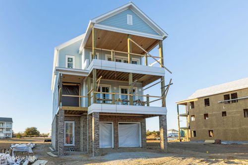 746 Cannonsgate Dr, Newport, NC, 28570-4549 | Card Image