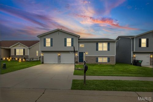 5 Faith Dr, Fairview Heights, IL, 62208-2971 | Card Image