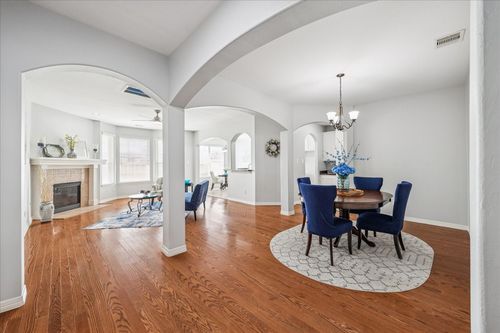 7531 S Linpar Ct, Houston, TX, 77040-5175 | Card Image