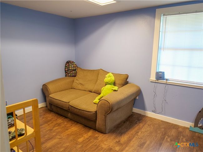 205 Hubbard Street, House other with 5 bedrooms, 3 bathrooms and null parking in Yoakum TX | Image 36