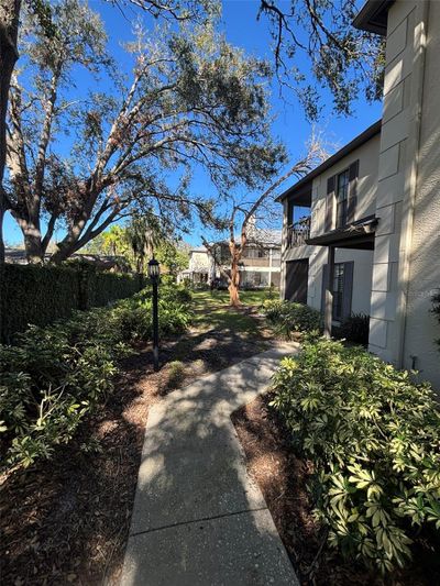 NA - 13002 Village Chase Circle, Condo with 2 bedrooms, 2 bathrooms and null parking in Tampa FL | Image 2