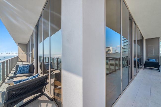 APT-1512 - 2655 S Bayshore Dr, Condo with 3 bedrooms, 4 bathrooms and null parking in Coconut Grove FL | Image 23