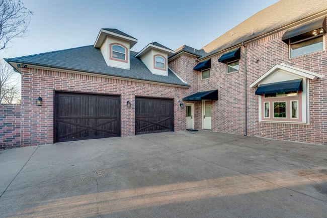 725 Locust Dr, House other with 5 bedrooms, 6 bathrooms and null parking in Oak Leaf TX | Image 38