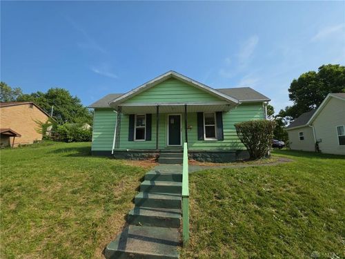 634 E Main St, Xenia, OH, 45385-3227 | Card Image