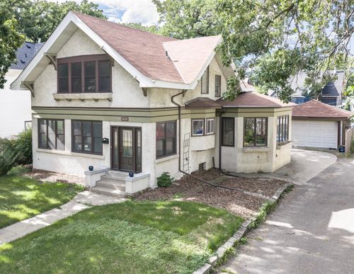 1425 Como Ave, Saint Paul, MN, 55108-2510 | Card Image