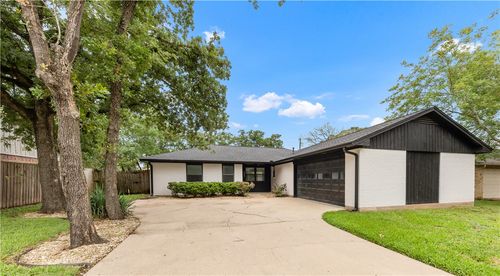 2904 Adrienne Dr, College Station, TX, 77845-5704 | Card Image