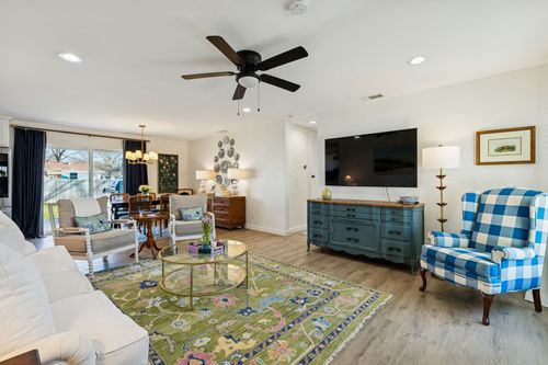 3010 Joanna Dr, Farmers Branch, TX, 75234-2126 | Card Image