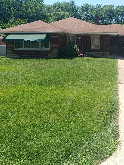 8246 Northcote Ave, Munster, IN, 46321 | Card Image