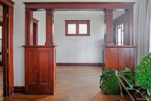 4746 Chopin St, Detroit, MI, 48210-2243 | Card Image