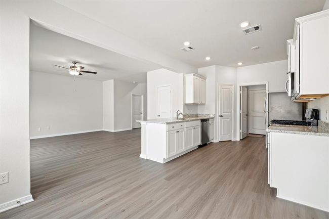316 Kingston Way, House other with 4 bedrooms, 3 bathrooms and 2 parking in Waller TX | Image 8