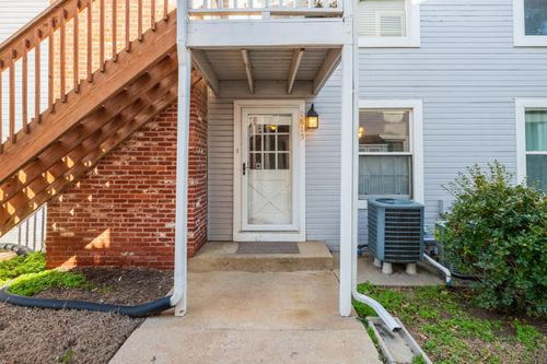 1717 S Cypress St, Wichita, KS, 67207-5549 | Card Image