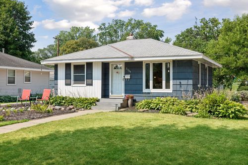 2704 Alabama Ave S, Saint Louis Park, MN, 55416-1802 | Card Image
