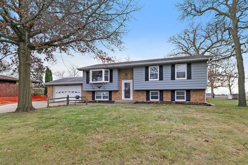 255 Deutsch Rd, Burlington, IL, 60109-1021 | Card Image