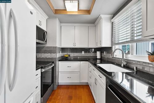 1817 Shirley Dr, Benicia, CA, 94510-2666 | Card Image