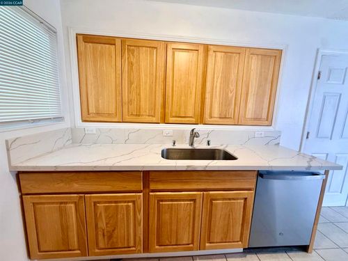 15 Lena Dr, American Canyon, CA, 94503-1341 | Card Image