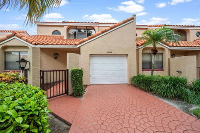 22698 Meridiana Drive, Townhouse with 3 bedrooms, 3 bathrooms and null parking in Boca Raton FL | Image 3