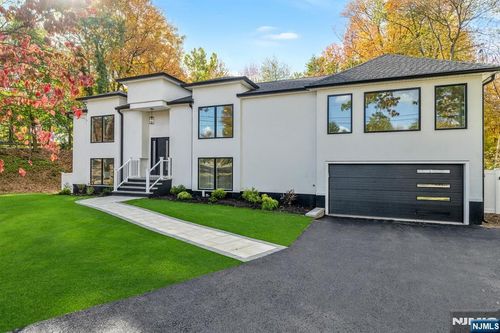 10 Garden Ct, Twp Washingtn, NJ, 07676-4514 | Card Image