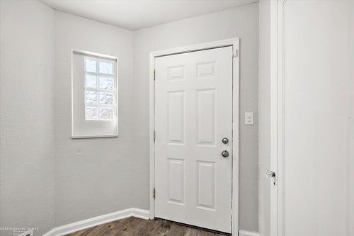 10500 Somerset Street, Detroit, MI, 48224 | Card Image