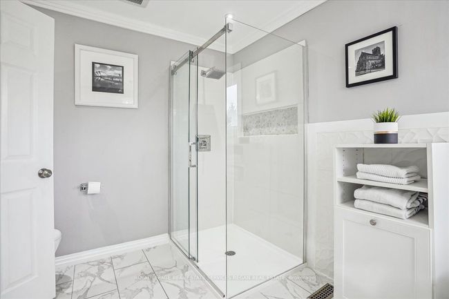 1585 Kerns Rd, House other with 7 bedrooms, 4 bathrooms and 6 parking in Burlington ON | Image 18