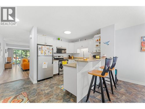 201-290 Mills Rd, Kelowna, BC, V1X4G8 | Card Image
