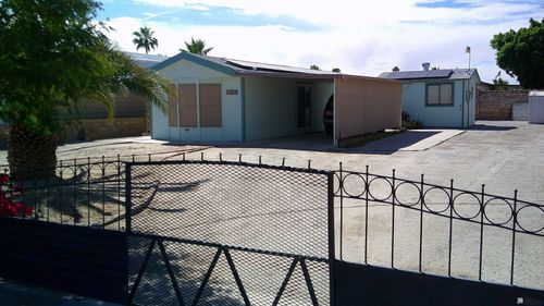 13595 E 47th Dr, Yuma, AZ, 85367-6437 | Card Image